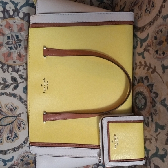 Kate Spade Patterson Drive Geraldine in Limelight w/ Matching Kate Spade Wallet - Picture 2 of 16